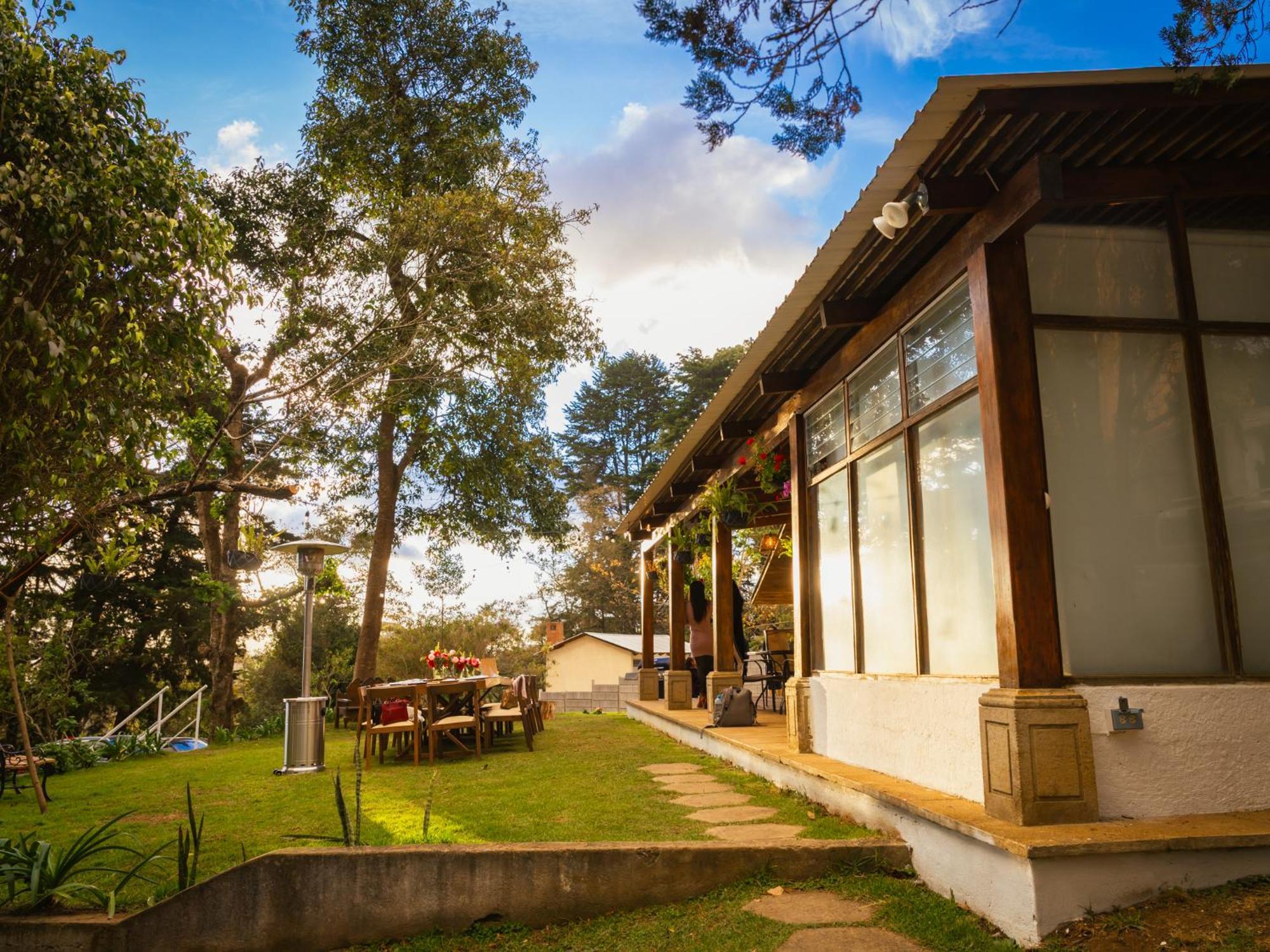 La Cabana Entre Bosques Santiago Sacatepequez Exterior photo